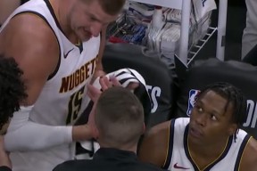 九游娱乐网站 -20年季后赛掘金阵容